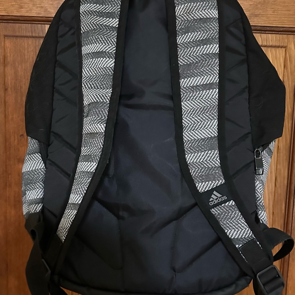Adidas back pack - Picture 2 of 7
